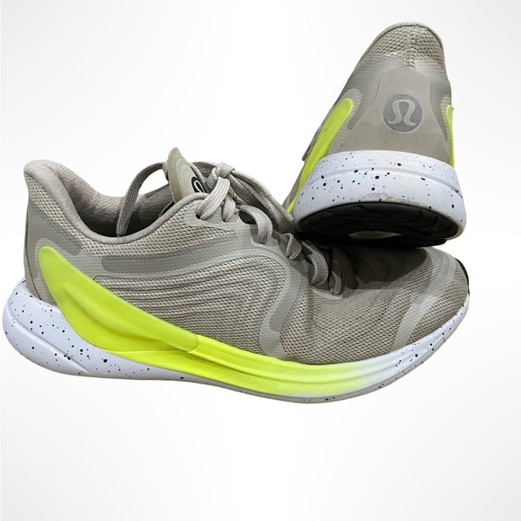 Lululemon bliss feel 2 women’s running shoes size 9 - Picture 1 of 8